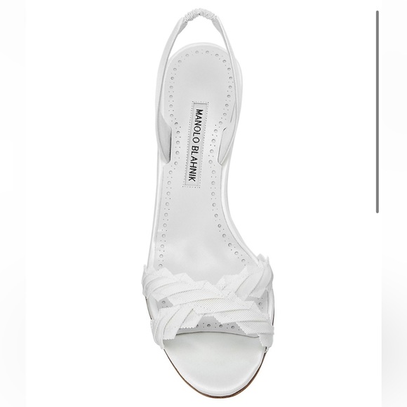 Manolo Blahnik Ligra 50MM Pleated Slingbacks Sandals in White Size 38 - Picture 3 of 10